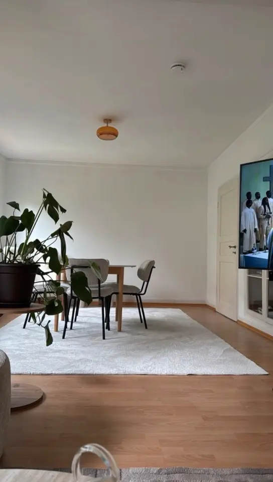 WG-Zimmer mit 83 m² in Stuttgart – Bild 1