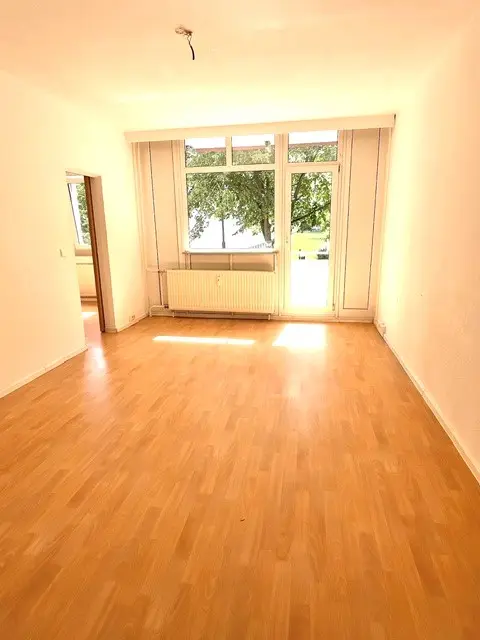3 Zimmer Wohnung mit 58 m² in Schwerin – Bild 1