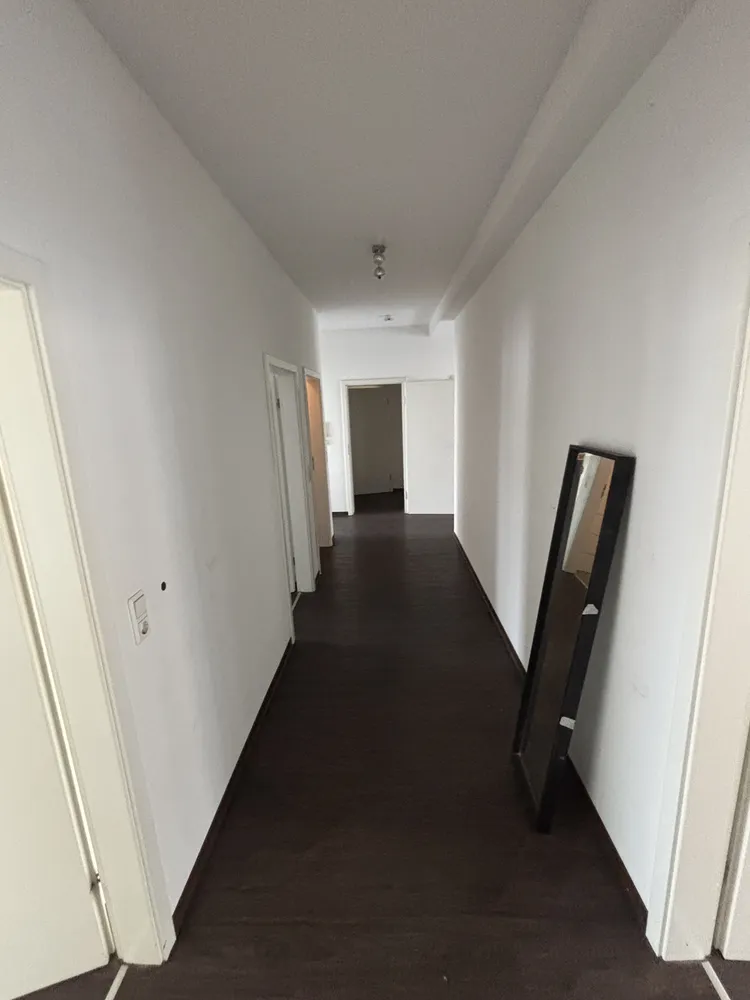 4 Zimmer Wohnung mit 133 m² in Saarbrücken – Bild 2