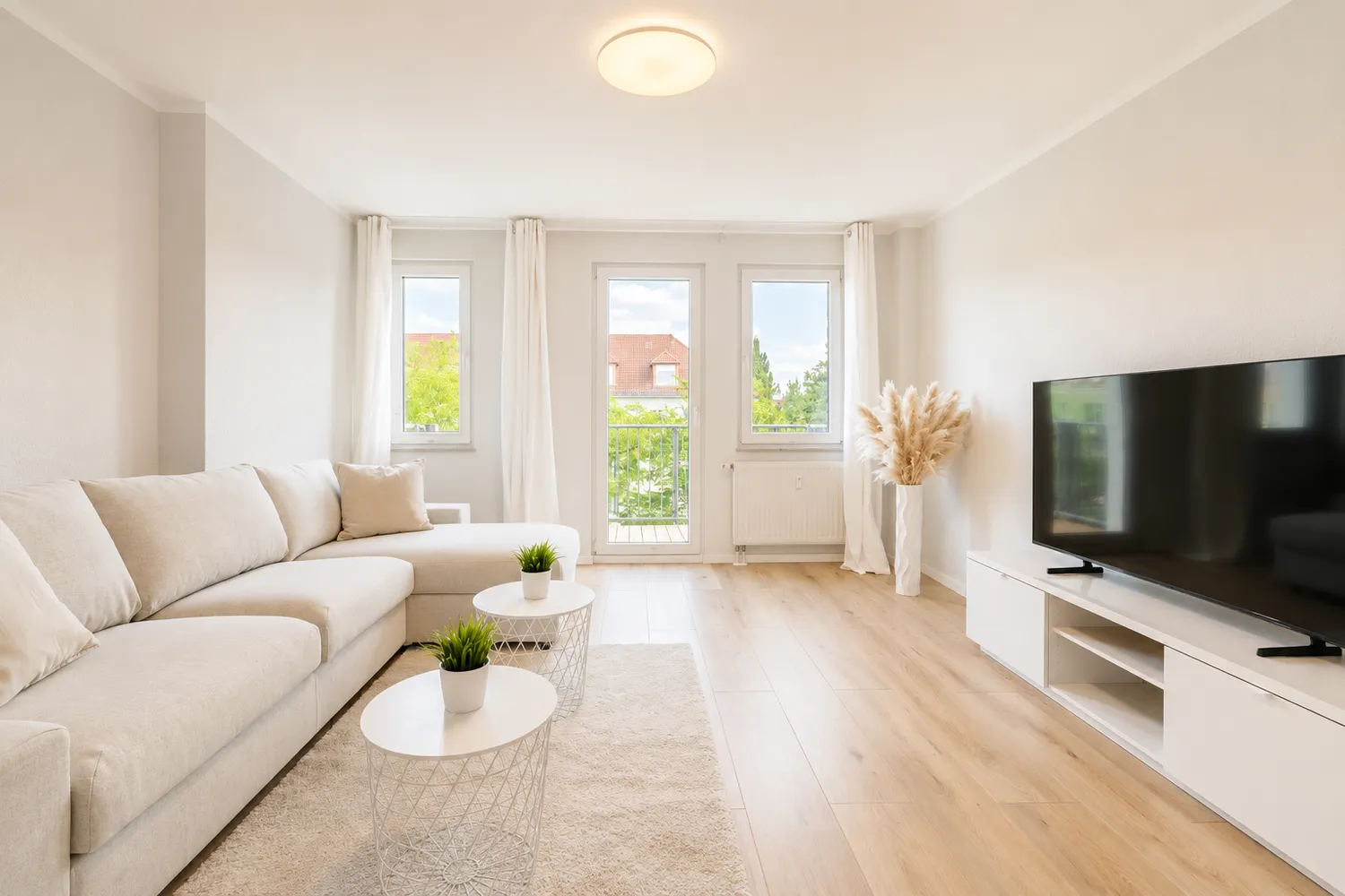2 Zimmer Wohnung mit 67 m² in Dresden – Bild 1