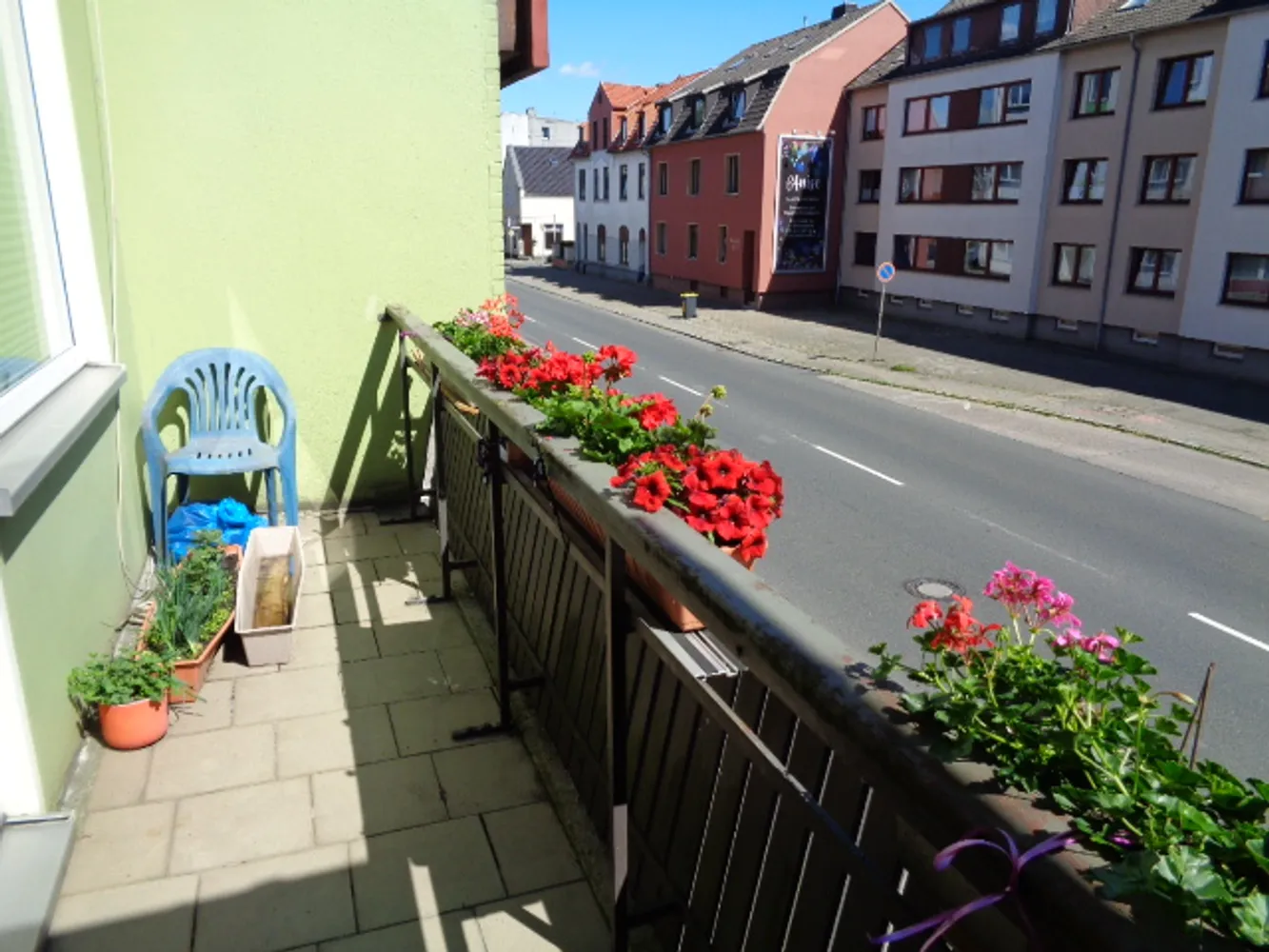 4 Zimmer Wohnung mit 110 m² in Bremerhaven – Bild 1