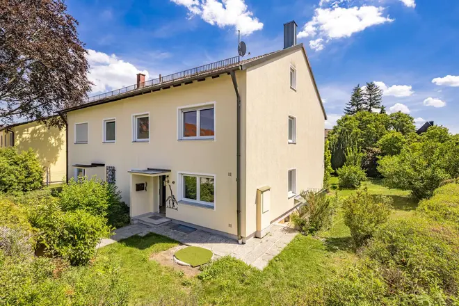 7 Zimmer Haus mit 174 m² in München – Bild 3