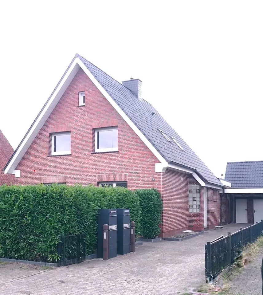 4 Zimmer Wohnung mit 110 m² in Oldenburg – Bild 2