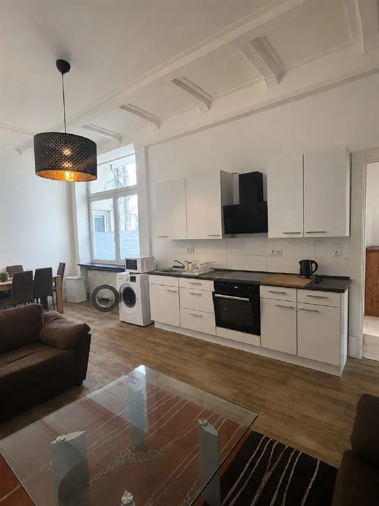 4 Zimmer Wohnung mit 125 m² in Bremen – Bild 1