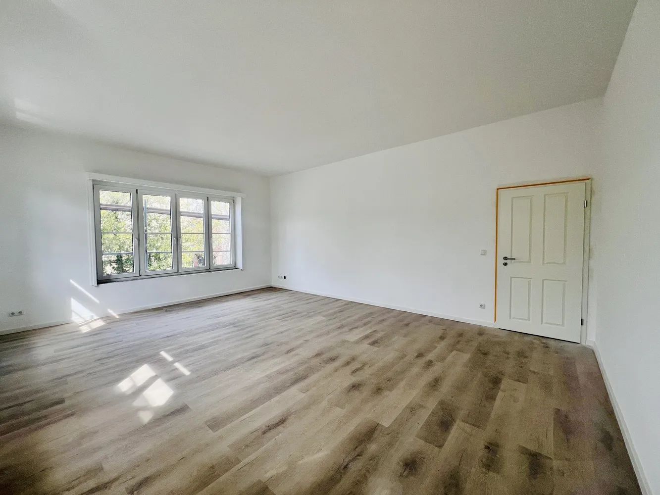 4 Zimmer Wohnung mit 116 m² in Celle – Bild 2