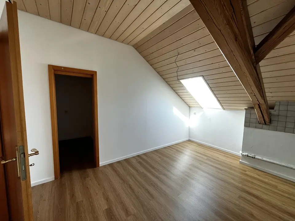 4 Zimmer Wohnung mit 115 m² in Kelheim – Bild 2