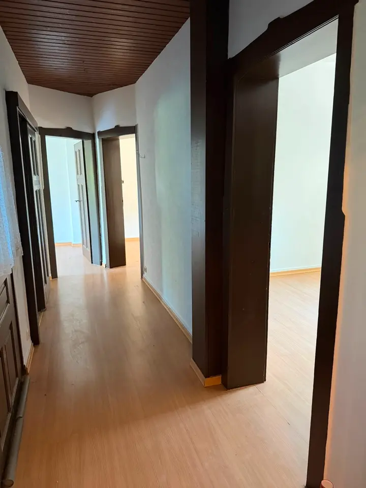 5 Zimmer Wohnung mit 98 m² in Offenbach – Bild 2