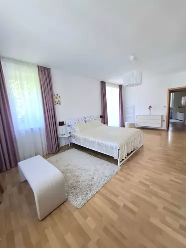 6 Zimmer Haus mit 194 m² in Berlin – Bild 8