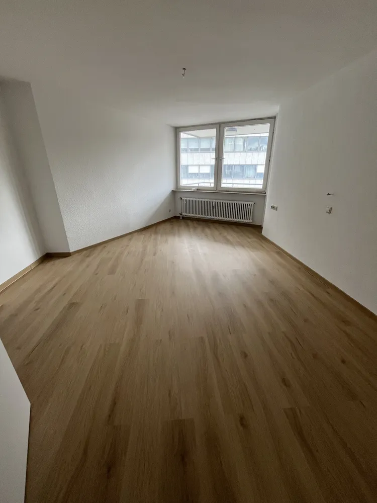 3 Zimmer Wohnung mit 90 m² in Pforzheim – Bild 2