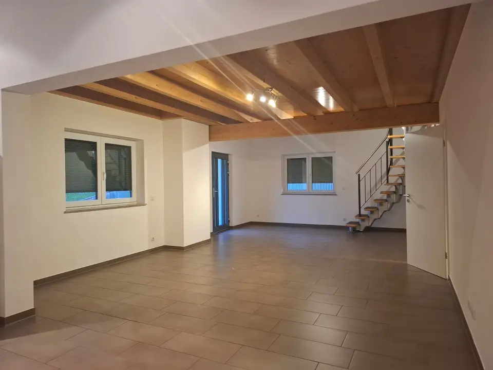 3 Zimmer Wohnung mit 130 m² in Aschaffenburg – Bild 1