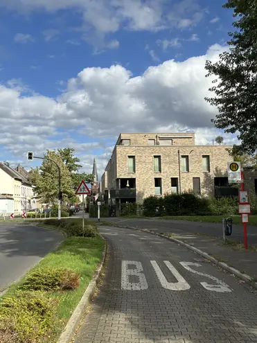 4 Zimmer Wohnung mit 94 m² in Krefeld – Bild 1