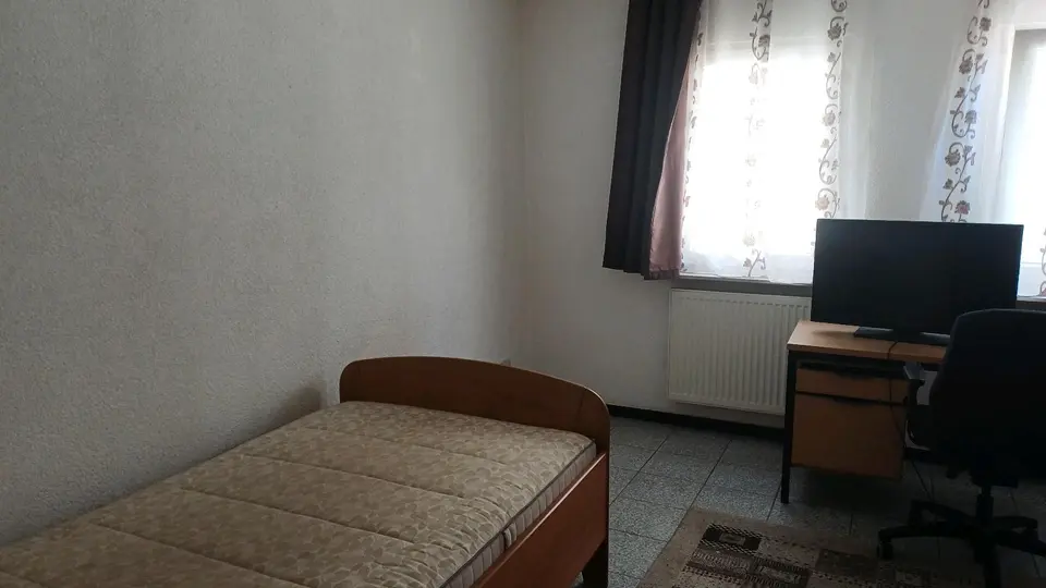 WG-Zimmer mit 98 m² in Stuttgart – Bild 1