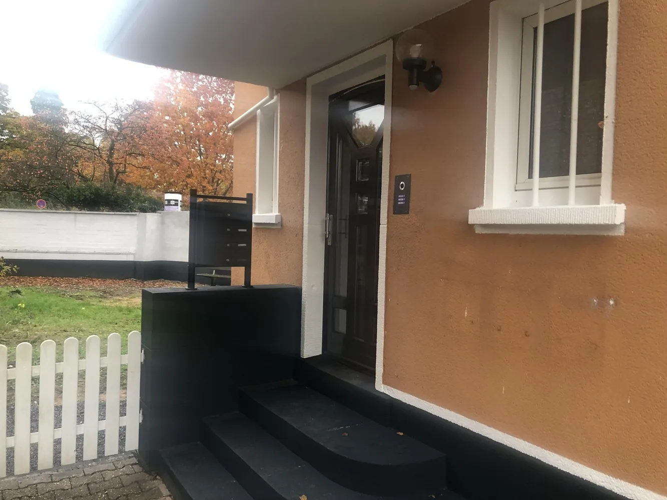 2 Zimmer Wohnung mit 65 m² in Leverkusen – Bild 1
