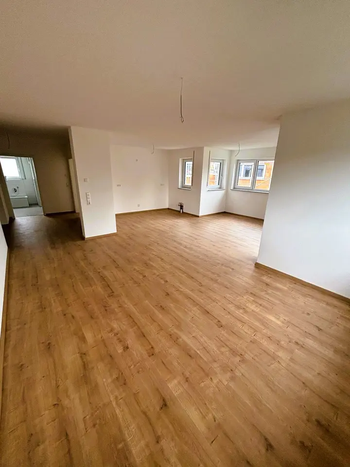 6 Zimmer Wohnung mit 122 m² in Aalen – Bild 1