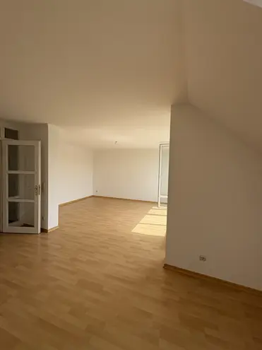 3 Zimmer Wohnung mit 101 m² in Regensburg – Bild 4