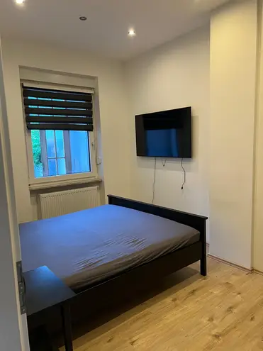 2 Zimmer Wohnung mit 80 m² in Köln – Bild 9