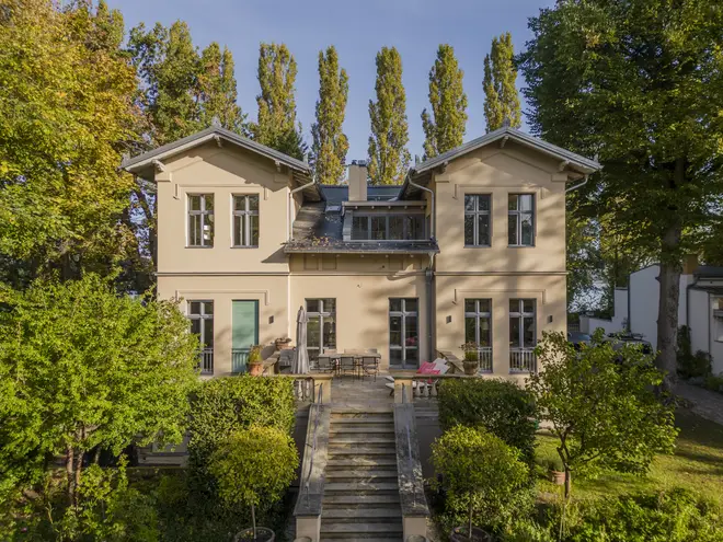 10 Zimmer Haus mit 420 m² in Potsdam – Bild 2
