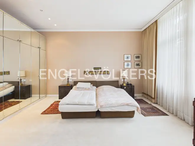 5 Zimmer Wohnung mit 233 m² in Krefeld – Bild 12