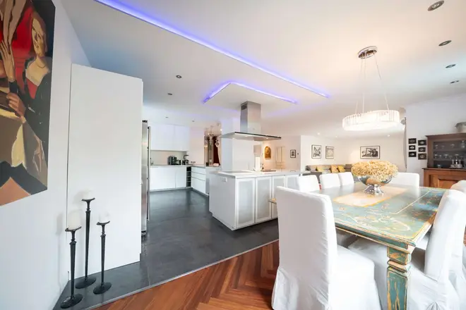 4 Zimmer Wohnung mit 153 m² in Köln – Bild 9