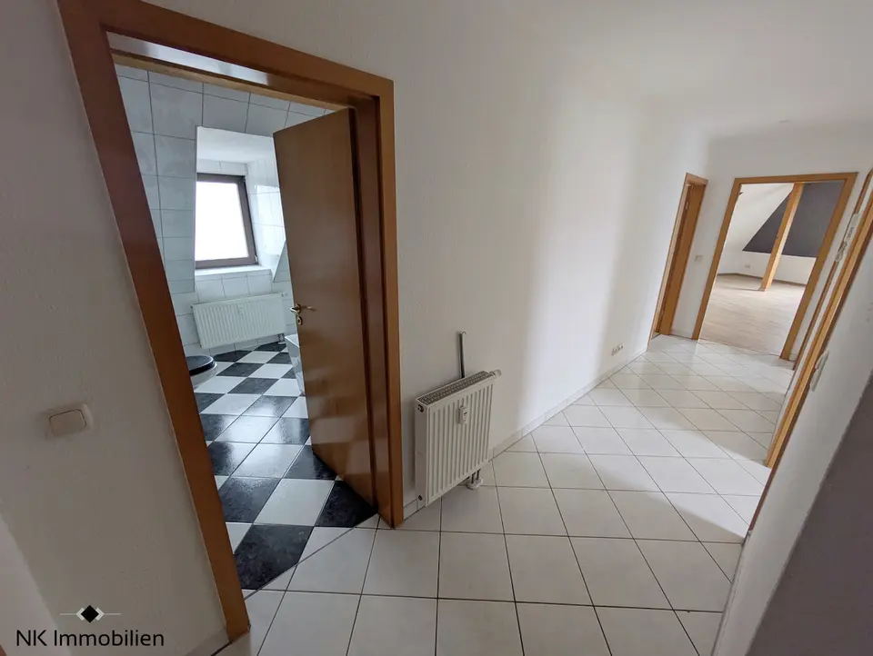 4 Zimmer Wohnung mit 95 m² in Zwickau – Bild 3