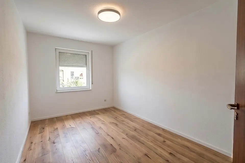 5 Zimmer Haus mit 152 m² in Frankfurt am Main – Bild 2