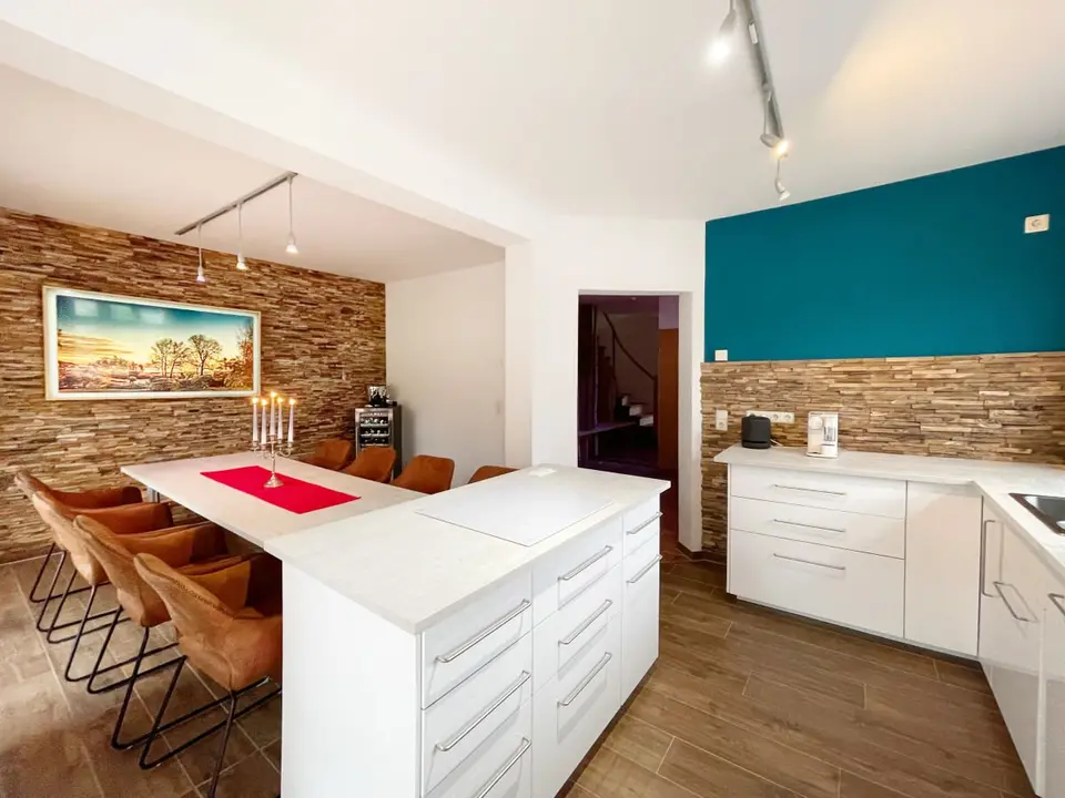 8 Zimmer Wohnung mit 180 m² in Stralsund – Bild 9