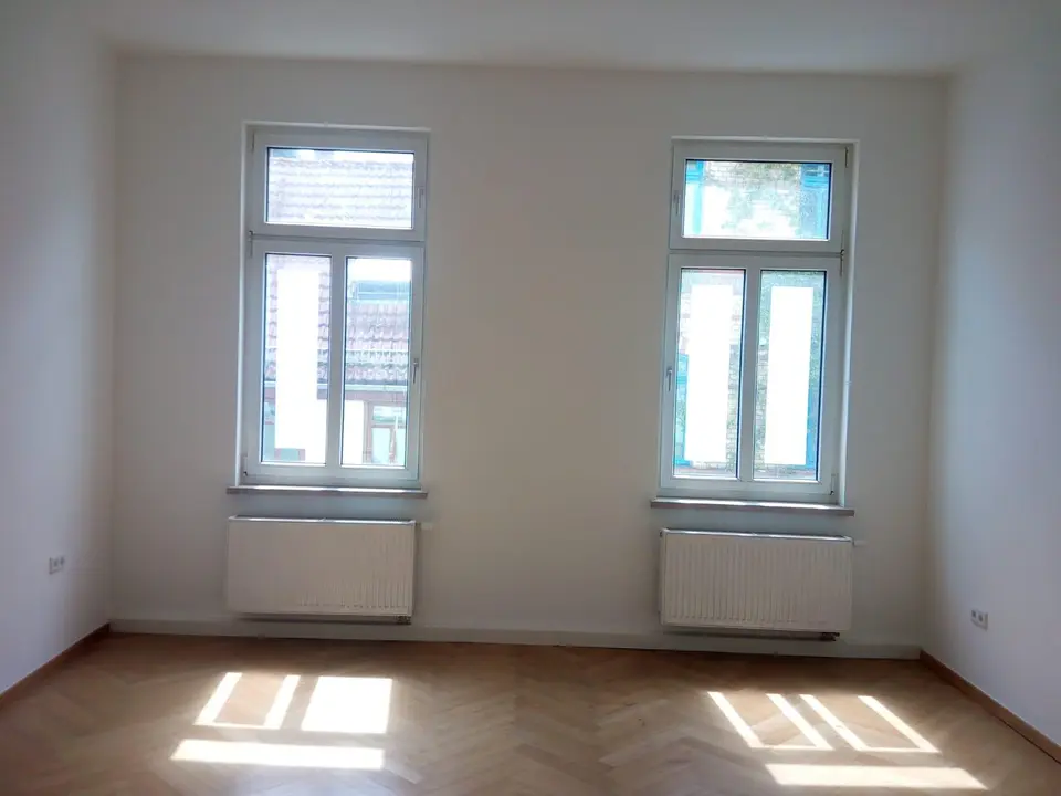 5 Zimmer Wohnung mit 183 m² in Jena – Bild 2