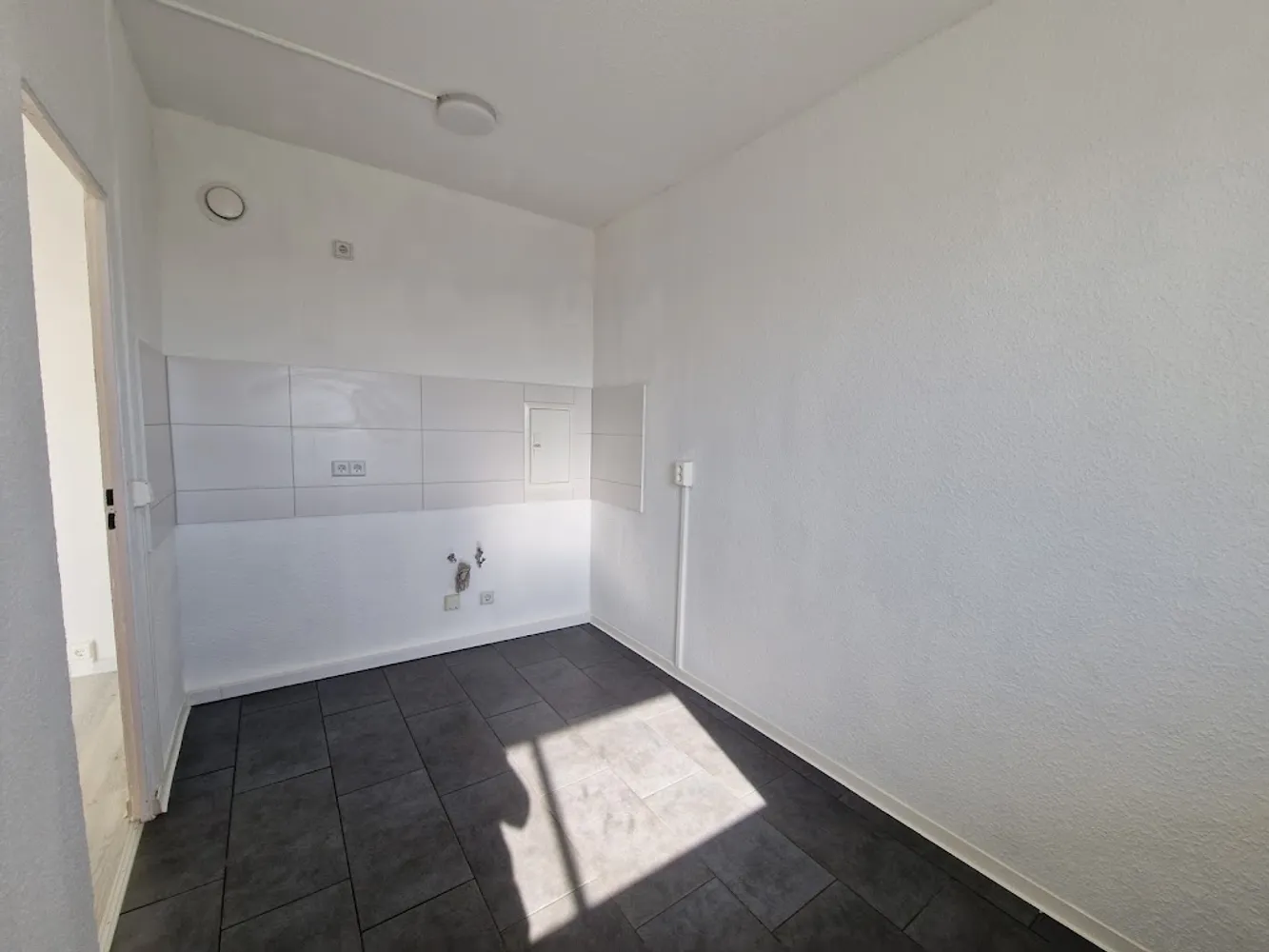 2 Zimmer Wohnung mit 48 m² in Neubrandenburg – Bild 7