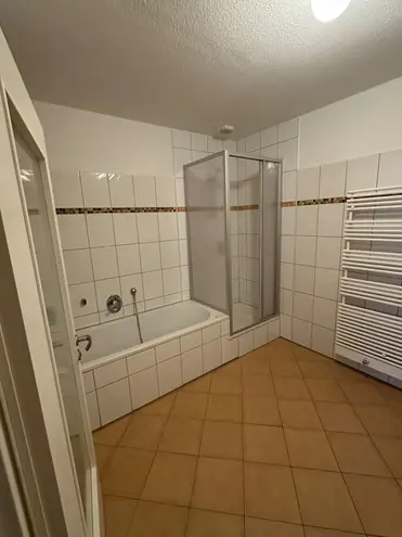 3 Zimmer Wohnung mit 119 m² in Karlsruhe – Bild 2