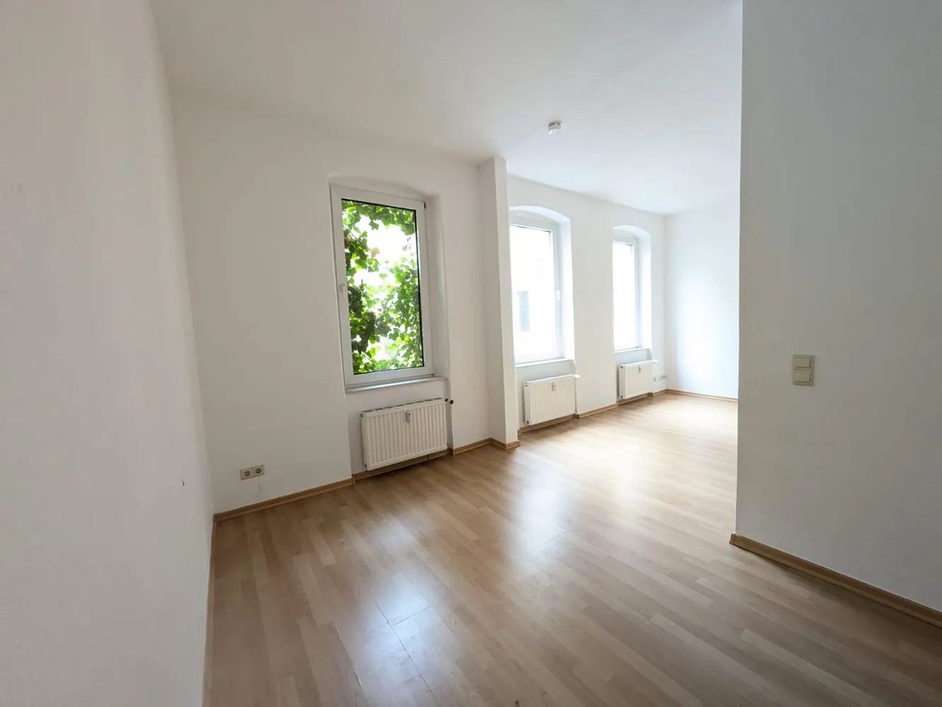 2 Zimmer Wohnung mit 37 m² in Halle (Saale) – Bild 2