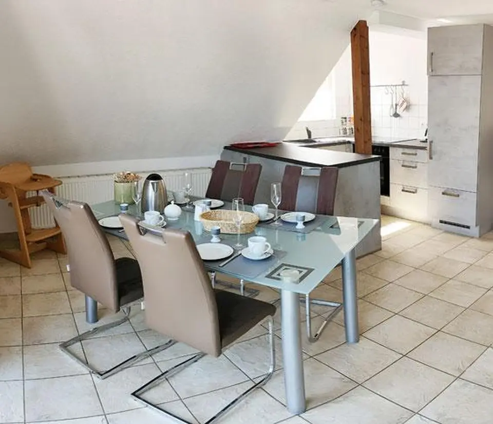 3 Zimmer Wohnung mit 60 m² in Konstanz – Bild 2