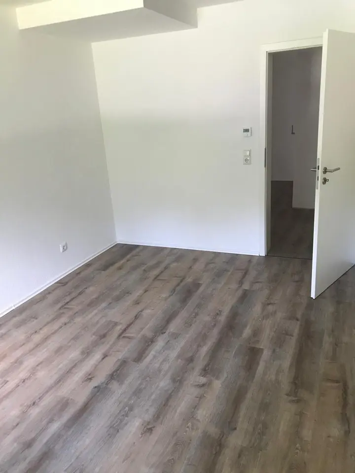 5 Zimmer Wohnung mit 100 m² in Marburg – Bild 2