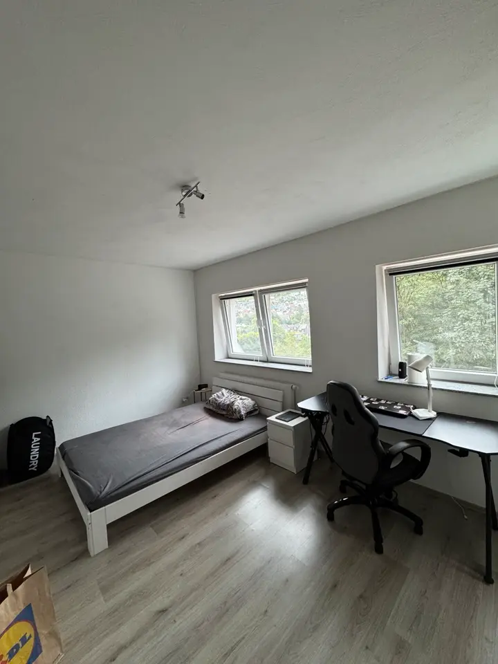 WG-Zimmer mit 55 m² in Siegen – Bild 1