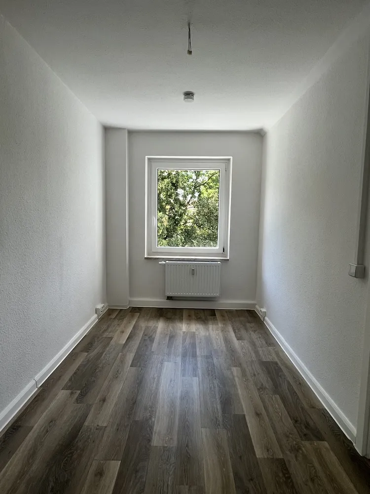 4 Zimmer Wohnung mit 73 m² in Gera – Bild 2
