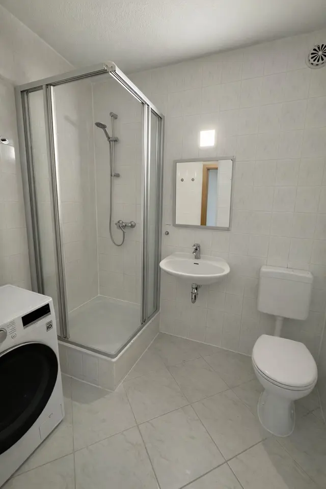 WG-Zimmer mit 150 m² in Neubrandenburg – Bild 5