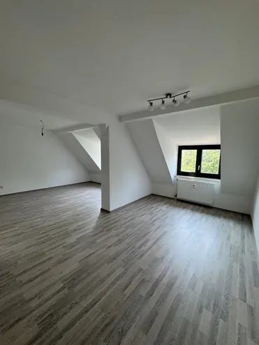5 Zimmer Wohnung mit 110 m² in Regensburg – Bild 1