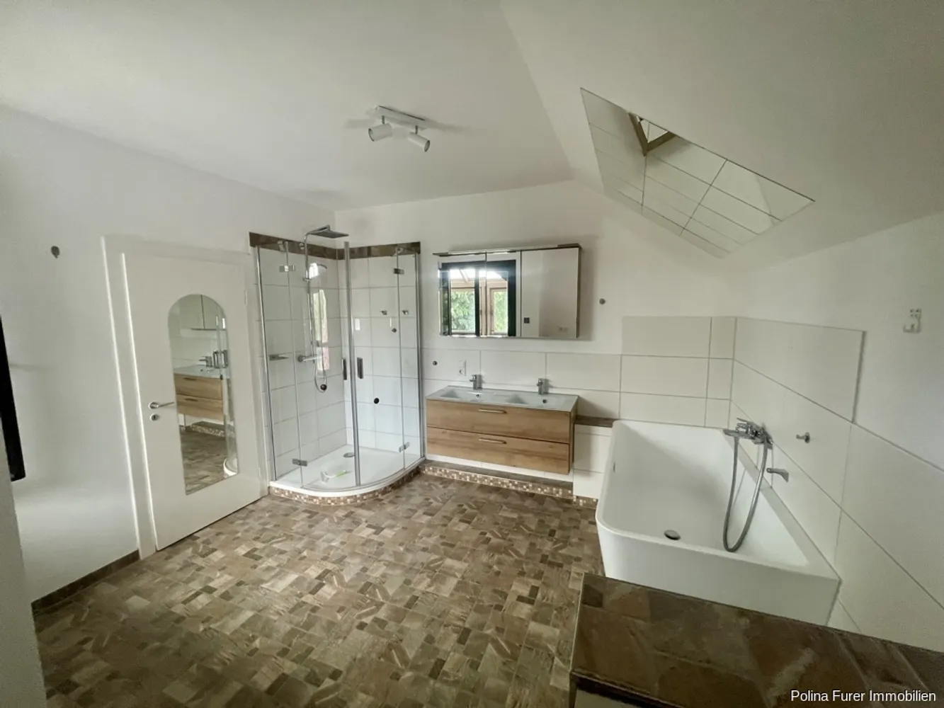 4 Zimmer Wohnung mit 132 m² in Mainz – Bild 12