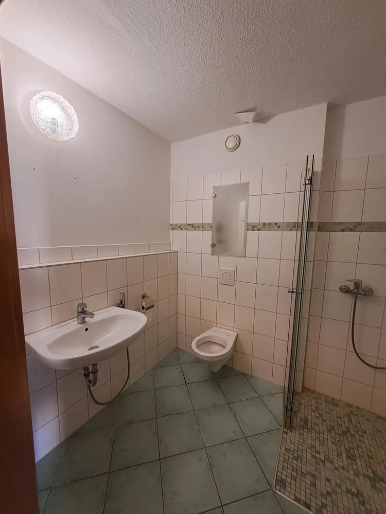 2 Zimmer Wohnung mit 44 m² in Halle (Saale) – Bild 6