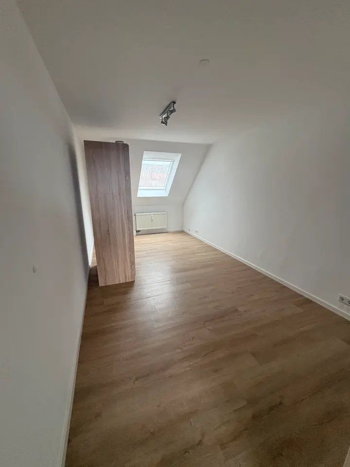 11 Zimmer Haus mit 245 m² in Ludwigshafen – Bild 3