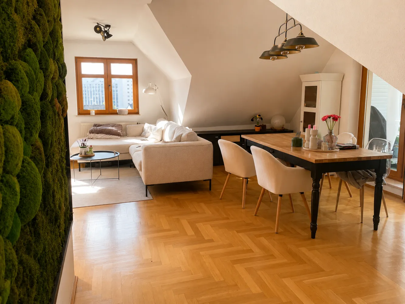 2 Zimmer Wohnung mit 96 m² in Herford – Bild 2