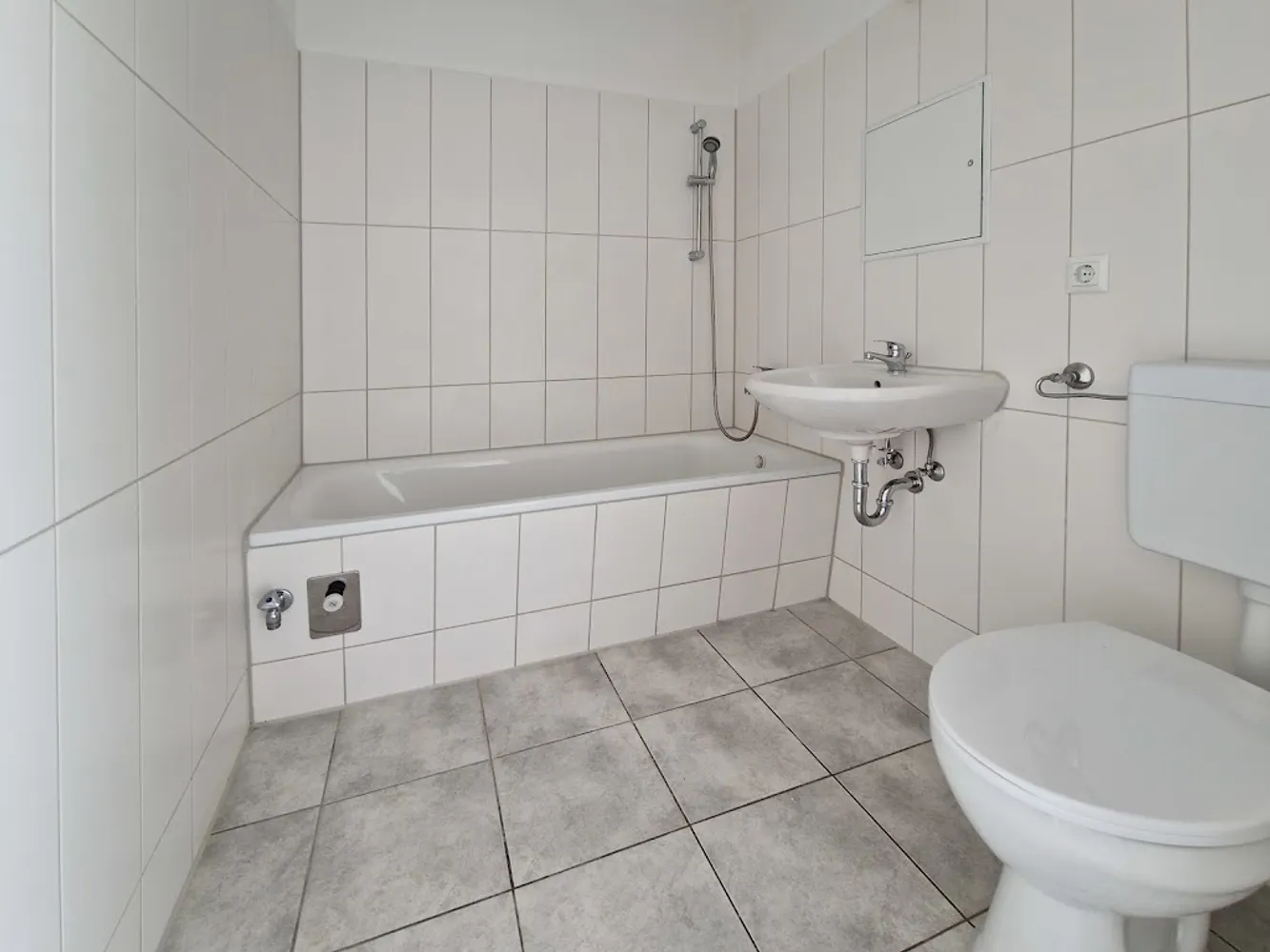 3 Zimmer Wohnung mit 69 m² in Neubrandenburg – Bild 4