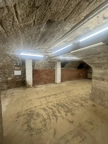 1 Zimmer Wohnung mit 146 m² in Stuttgart – Bild 6