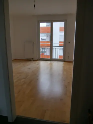 2 Zimmer Wohnung mit 70 m² in Karlsruhe – Bild 4
