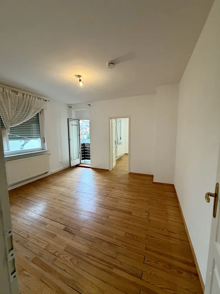 3 Zimmer Wohnung mit 90 m² in Karlsruhe – Bild 2