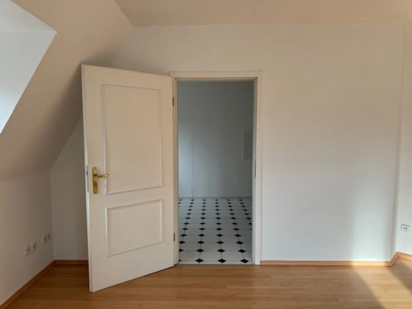 3 Zimmer Wohnung mit 80 m² in Zwickau – Bild 5