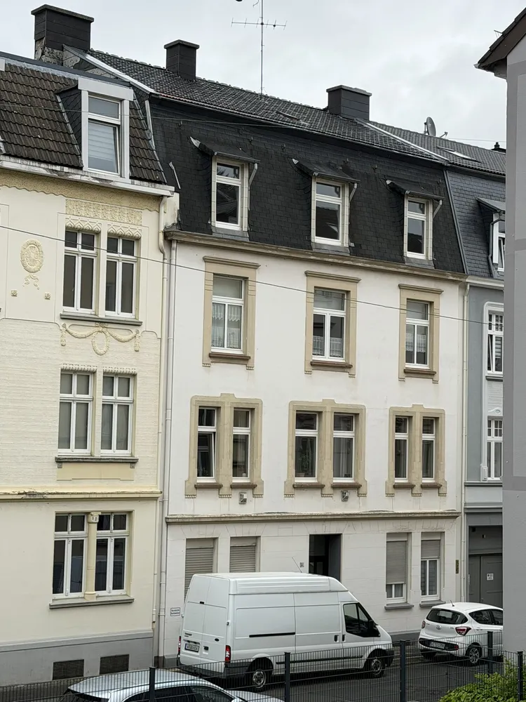 4 Zimmer Wohnung mit 100 m² in Wuppertal – Bild 1
