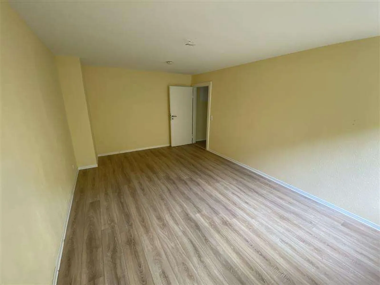 1 Zimmer Wohnung mit 38 m² in Aschaffenburg – Bild 1