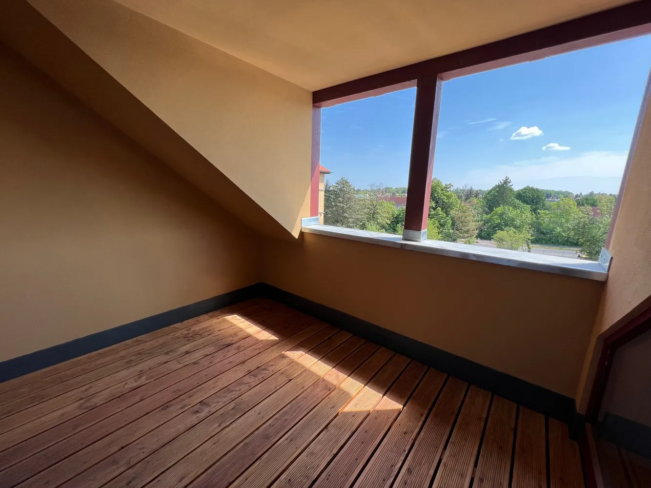 4 Zimmer Wohnung mit 118 m² in Leipzig – Bild 1