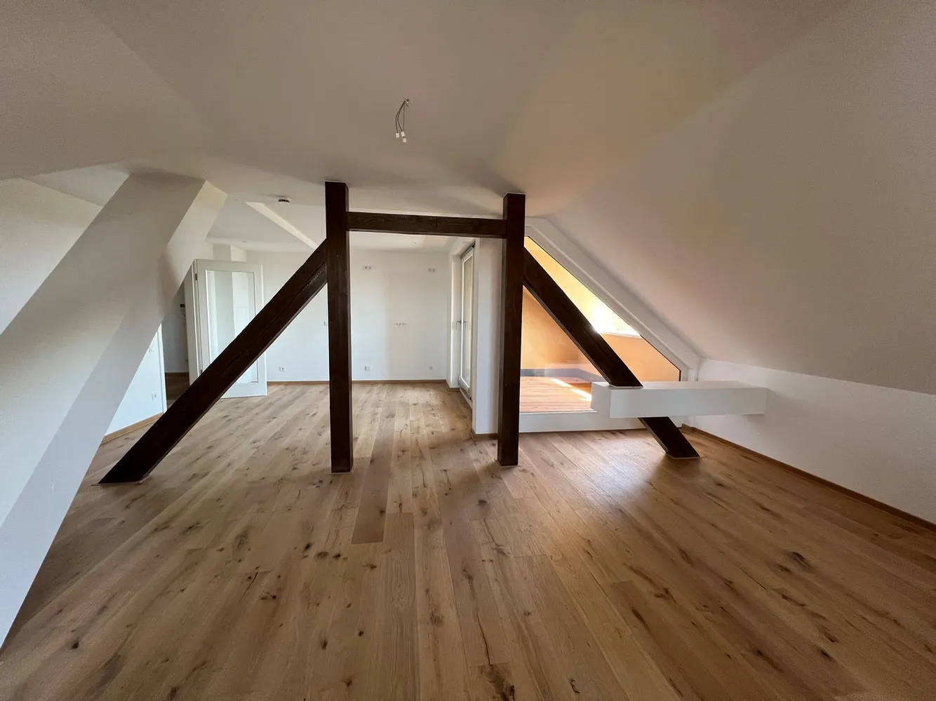 4 Zimmer Wohnung mit 118 m² in Leipzig – Bild 3