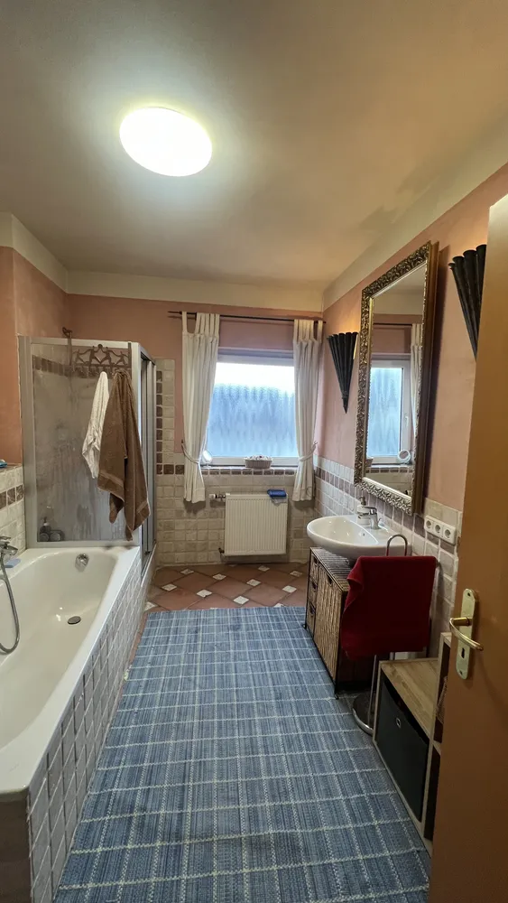 1 Zimmer Wohnung mit 100 m² in Oberhausen – Bild 4